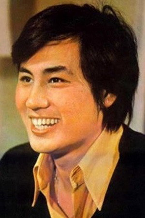 Tsung Hua in Lady Exterminator