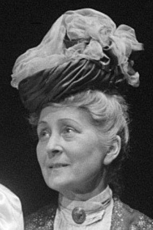 Elly Burgmer in Träumerei