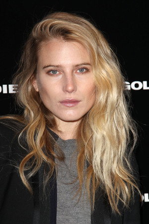 Dree Hemingway in In a Relationship