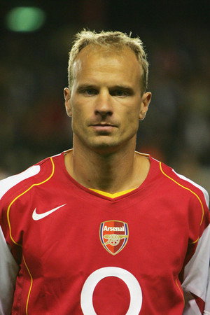 Dennis Bergkamp in Arsenal - Arsène's Eleven