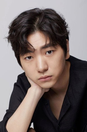 Lee Ju-seung in Broken