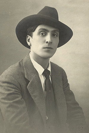 Maurice Vinot in The Shipwreck