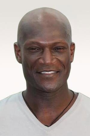 Peter Mensah in Transformers Prime: Beast Hunters - Predacons Rising