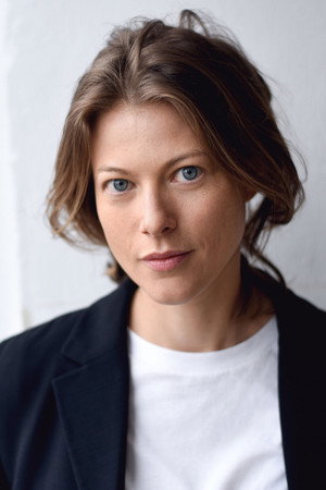 Lena Reinhold in Softness of Bodies