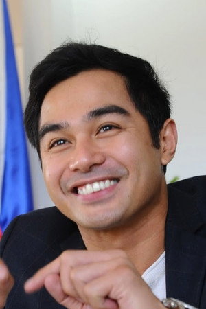 Benjamin Alves in Ang Cute Ng Ina Mo!