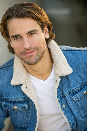Skyler Hart in The X Species