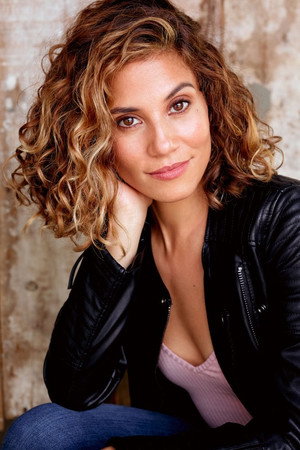 Melina Lizette in Jackers
