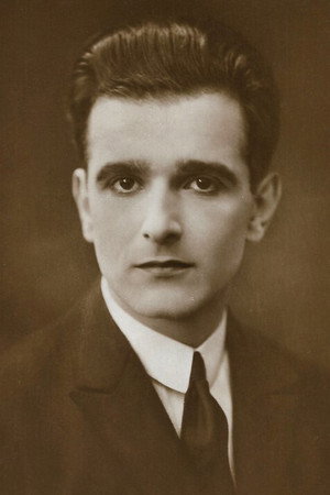 Ernst Winar in The Four Devils