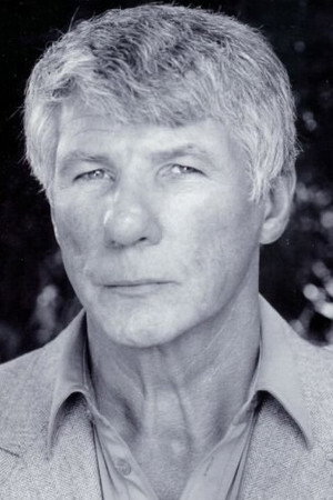 Tom Reese in Stranger on the Run