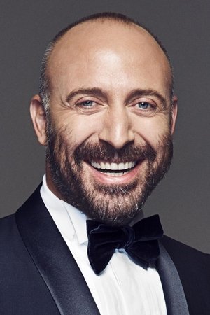 Halit Ergenç in Red Istanbul