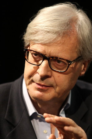 Vittorio Sgarbi in Caveman: The Hidden Giant