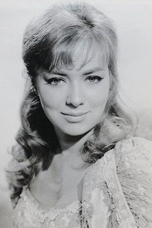 Beth Rogan in Mysterious Island
