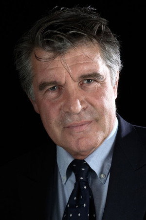 Oliver Tobias in Cobra Mission