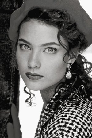 Shalom Harlow in How to Lose a Guy in 10 Days