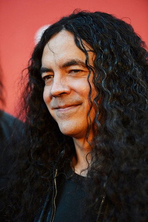 Mike Inez in Heart: Alive in Seattle