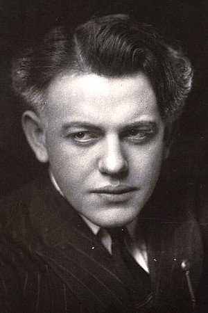 Richard Cramer in Streamlined Swing