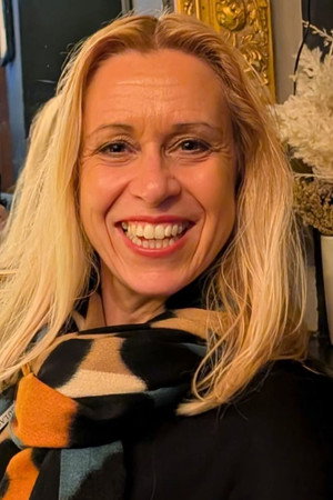 Nicoline Helleman in Paint me your favourite colour!