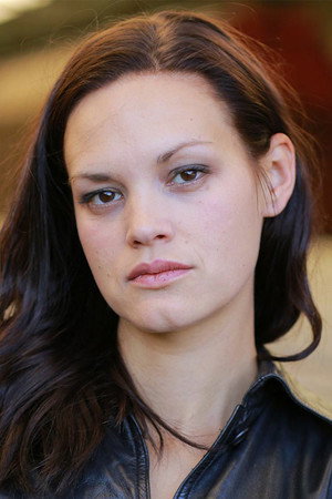 Julia Schacht in Next Door