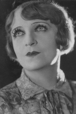 Zdena Kavková in Colonel Svec