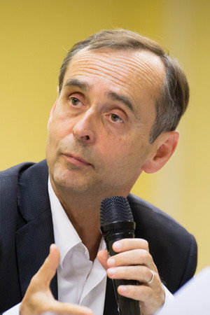 Robert Ménard in Béziers, The Other Side