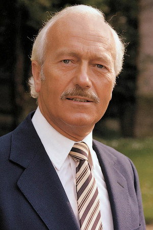 Colin Chapman in 9 Days in Summer