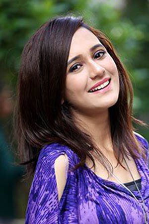 Sabila Nur in Taandob
