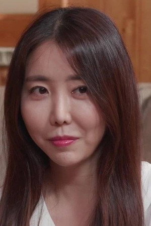 Chae Won in A Married Woman Eating