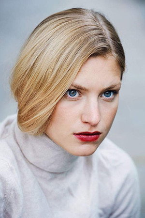 Anna Platen in Light Breaks Where No Sun Shines