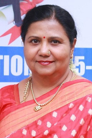 Kutty Padmini in Penmani Aval Kanmani