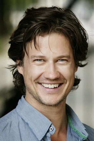Kristian Kiehling in Tsunami