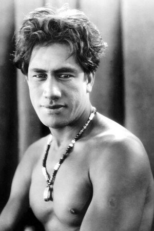 Duke Kahanamoku in Sons of the Surf