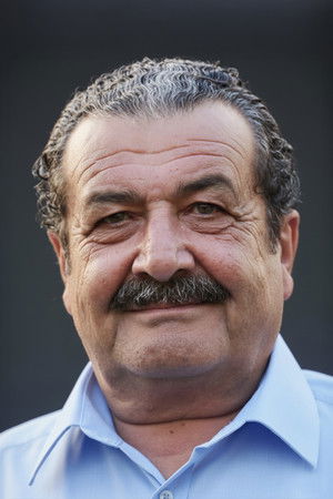Tarık Papuççuoğlu in Arabesque