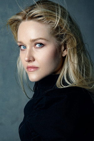 Kasia Pilewicz in Immanence