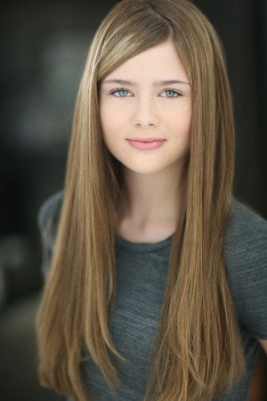 Jordyn Ashley Olson in Love on the Menu