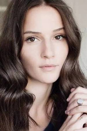 Aida Economu in The Moromete Family 3: Father and Son