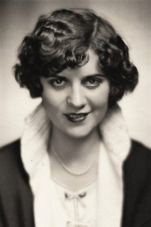 Dorothy Gulliver in Faces