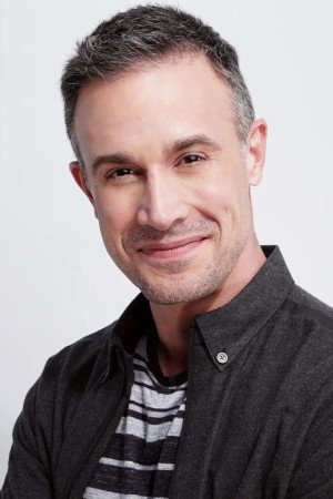 Freddie Prinze Jr. in I Know What You Did Last Summer