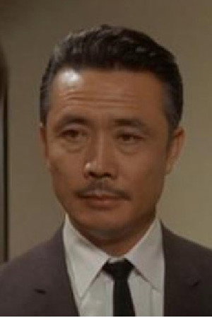 Yuan Shen in Black Magic