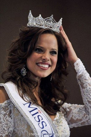 Katie Stam in The Queen of Versailles
