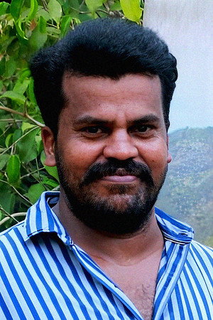 Arumugam Bala in Theru Naaigal