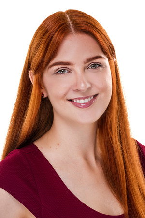 Elizabeth Chamberlain in Contamination
