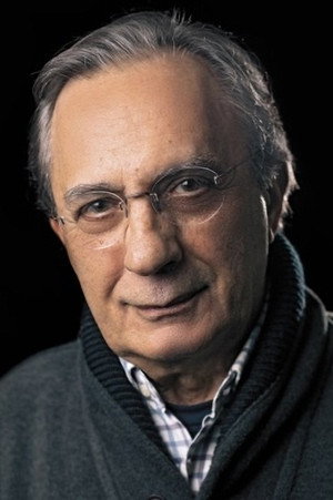 Carlos Cruz in Lives