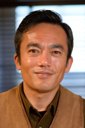 Kazuya Takahashi in Ghosts vs. Aliens 03