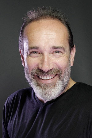 Yosi Mizrahi in Kill Me If You Dare