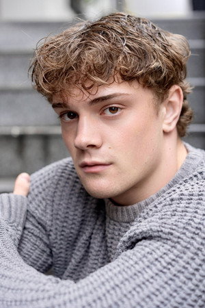 Vincent Muller in Clown in a Cornfield