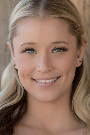 Kristen Renton in Stopping Traffic: The Movement to End Sex Trafficking