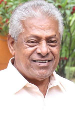Delhi Ganesh in Penmani Aval Kanmani