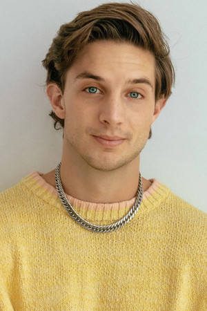 Christian Seavey in Caesura