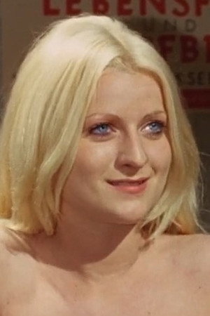 Evelyn Raess in Love in 3-D