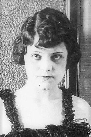 Laura Anson in The Great Alone